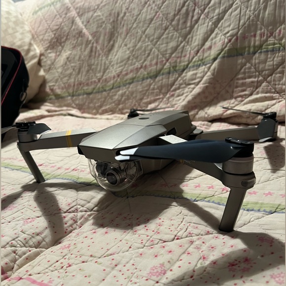 DJI Mavic Pro Platinum - Picture 2 of 8